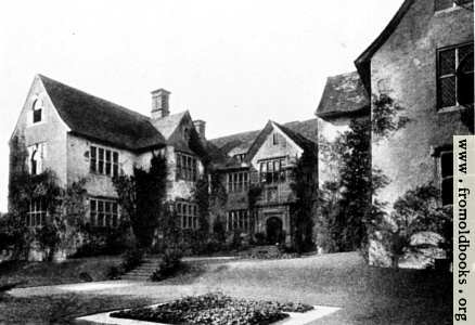 [Picture: Sydenham House, Devon (front view with garden and entrance)]