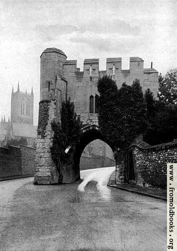 [Picture: Pottergate, Lincoln]