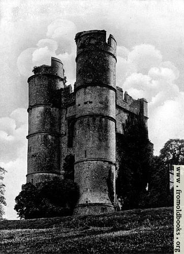 [Picture: Donnington Castle]