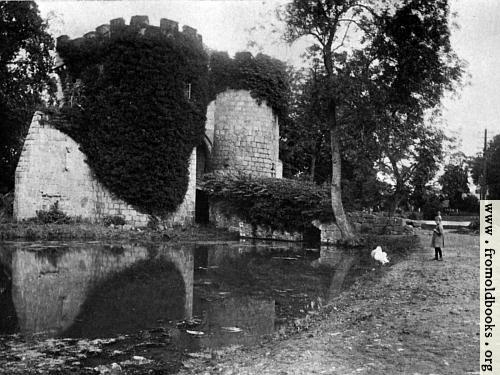 [Picture: Whittington Castle, Shropshire (wallpaper version)]